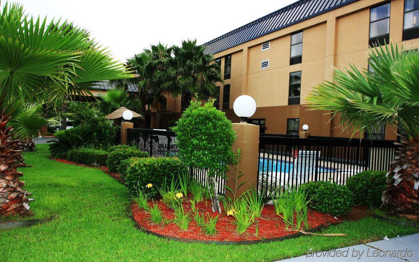 Hotel Hampton 3*